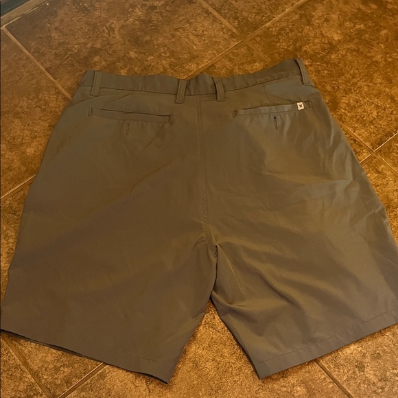 Hurley Men's Charcoal Hybrid Shorts - Picture 3 of 3